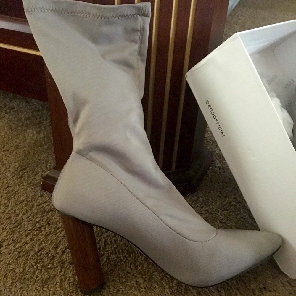 🔥 EGO GREY LEG-HUGGER BOOTS🔥